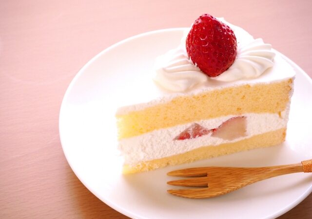 シャトレーゼのクリスマスケーキを半額で手に入れる裏ワザ!半値になるタイミングとは?