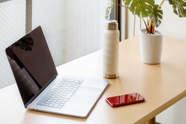 MacBook AirとProの違いを徹底解説！買う前に知るべきメリット・デメリット 